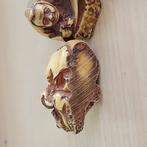 Small Monks or Buddha Characters -3 - Picture 3 of 5